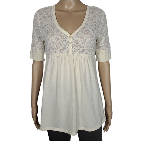 Almost Famous cream lace v-neck top - Picture 1 of 10